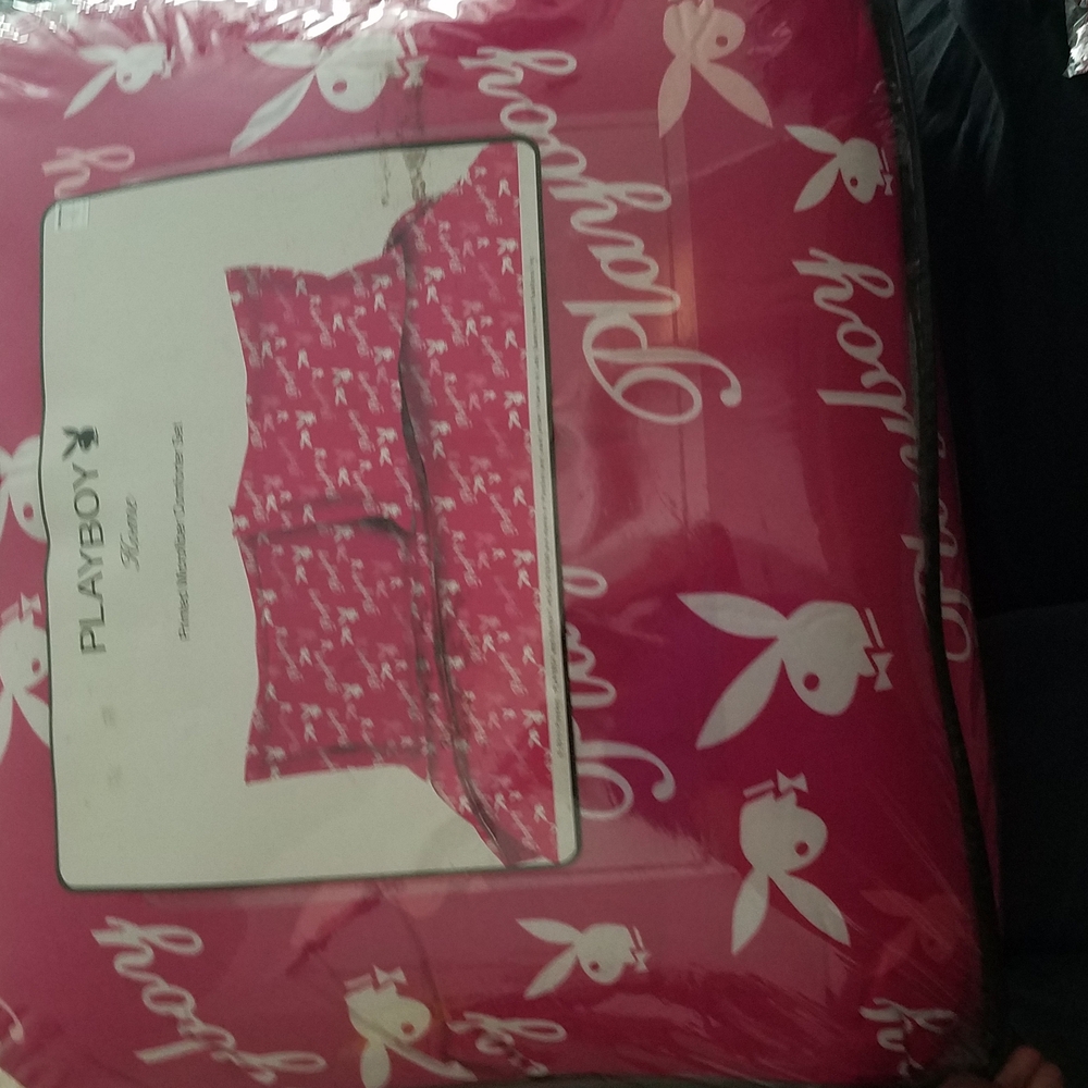 Playboy Pink Bedding Set